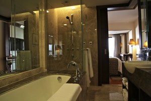 Anantara-Bangkok-Riverside-Hotels-Luxe-Silencio