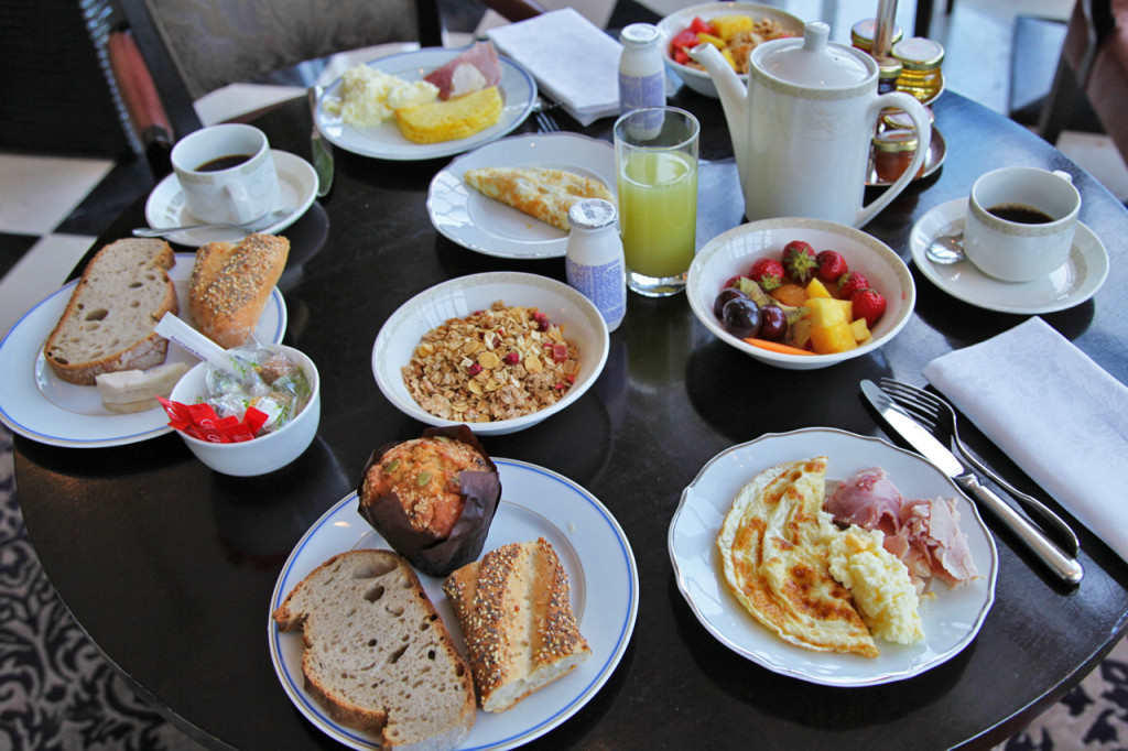 Trianon-Palace-Versailles-Pack-5-Sens-Breakfast