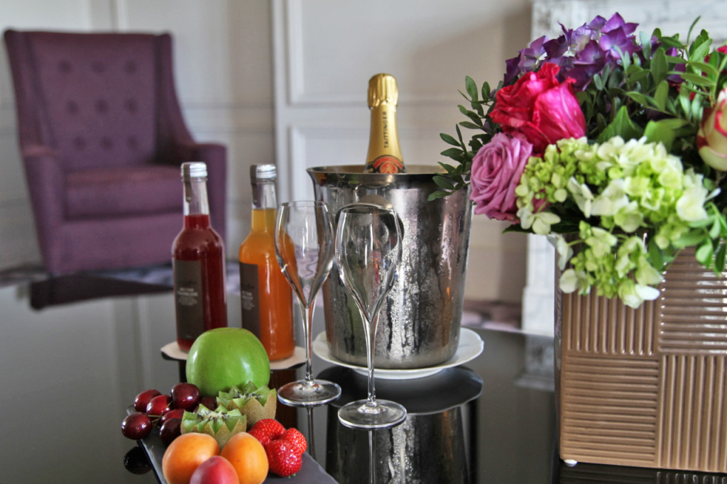 Trianon-Palace-Versailles-Pack-5-Sens-champagne-accueil