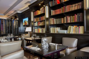 Restaurant-Villa-Corse-Rive-gauche-Silencio-salle