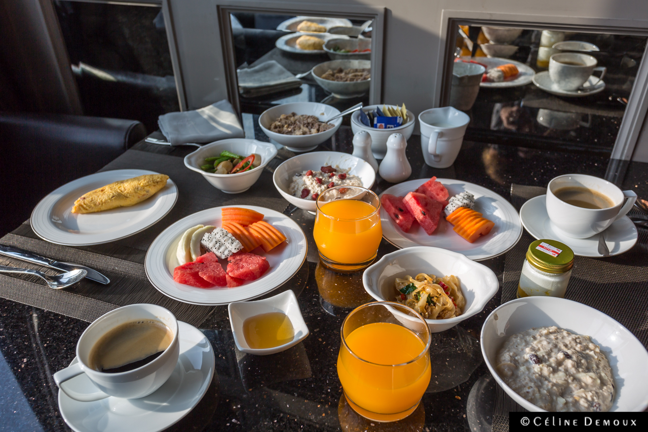Muse-Hotel-Bangkok-Silencio-breakfast